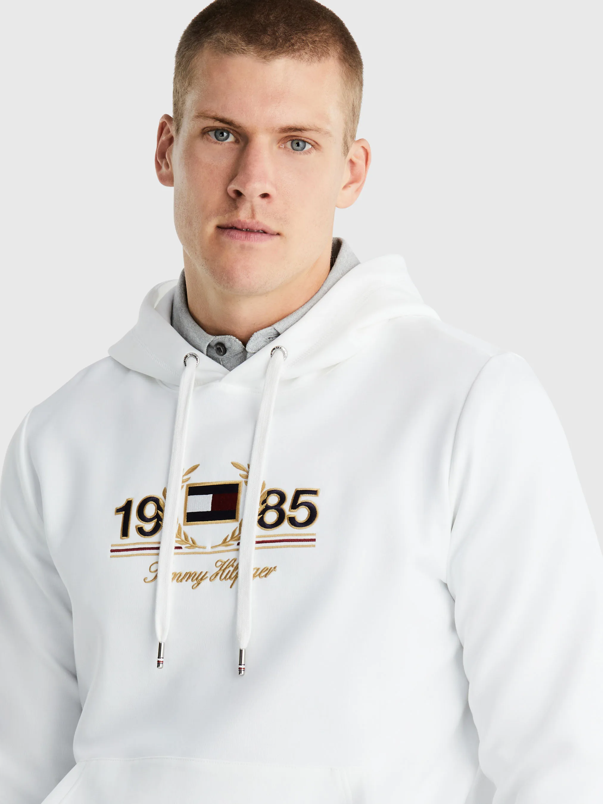 Chest Logo Embroidery Drawstring Hoodie | Sweatshirts & Hoodies | Tommy Hilfiger