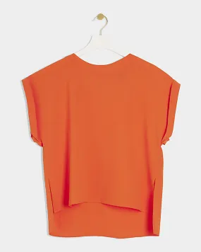 Red crepe turned cuff t-shirt