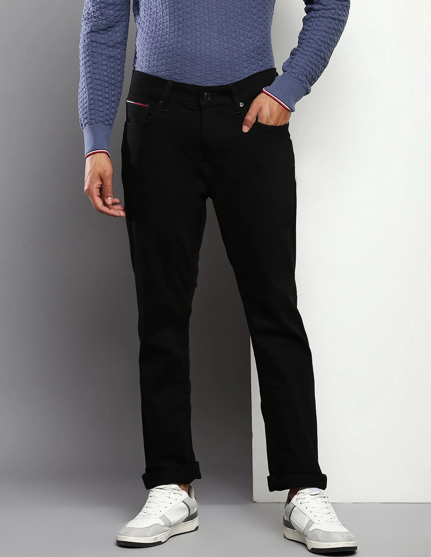Tommy Hilfiger Men Black Mid Rise Rayn Bruno Jeans