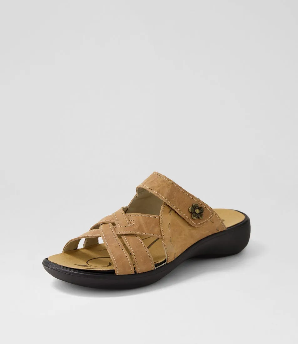 WESTLAND BY JOSEF SEIBEL Ibiza 99 Camel Leather Sandals